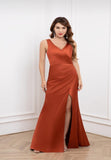 Satin dress with wide straps
